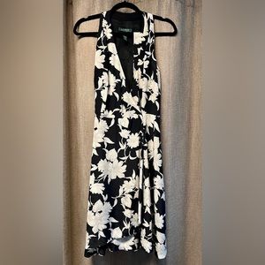 Lauren Ralph - Size 6 – Sleeveless - Beautiful Floral Pattern -Wrap Dress -Black